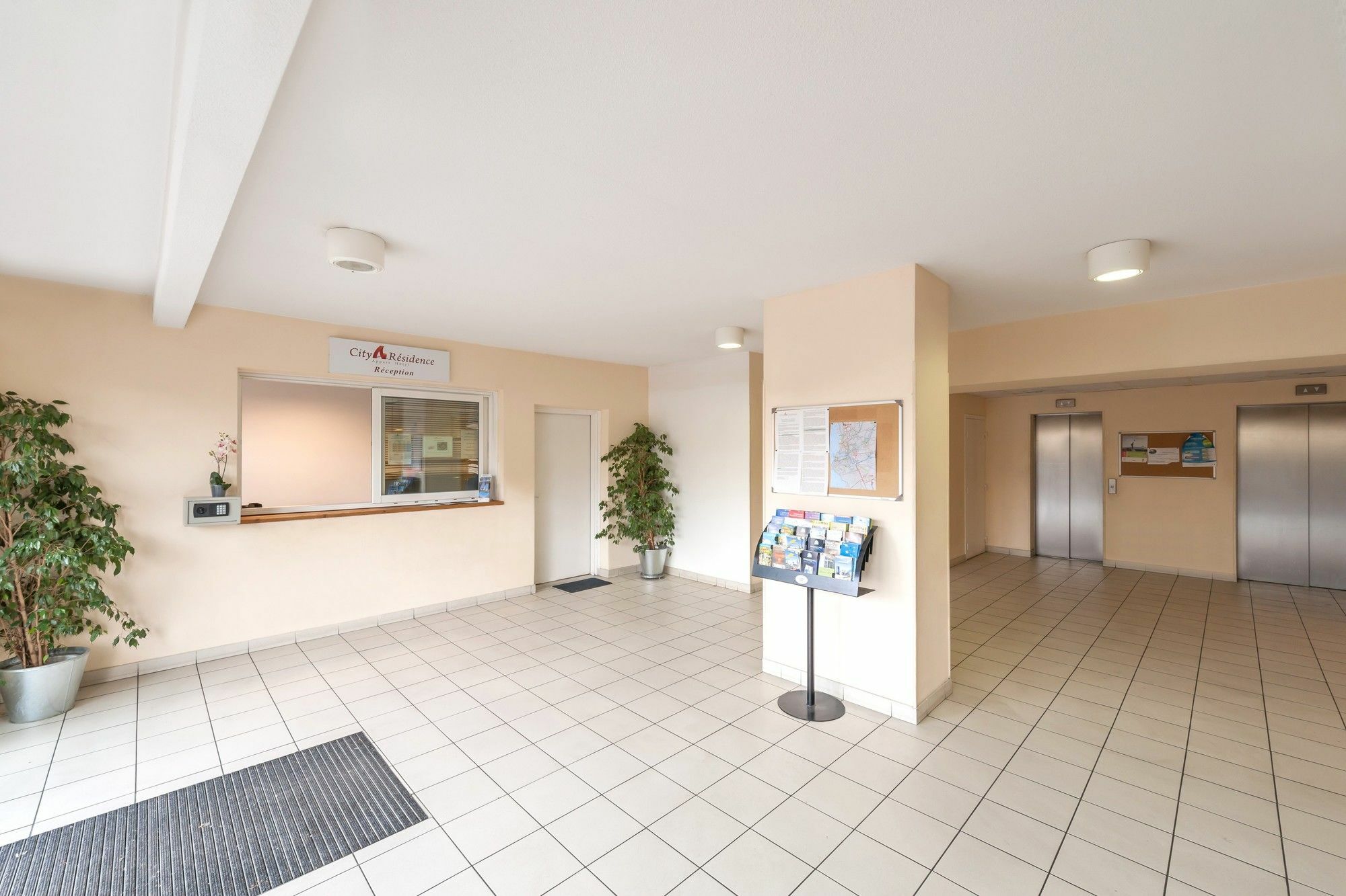 City Residence Marseille Ngoại thất bức ảnh